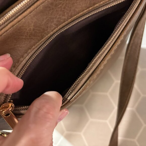 Crossbody Purse Shoulder Bag, Slouchy. Zippered, pockets, dark camel color - Picture 7 of 15